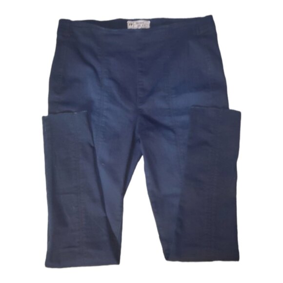 FREE people stretch straight leg Jean. Raw HEM. 30 × 27 - Picture 4 of 5